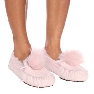 Pink ugg slippers
